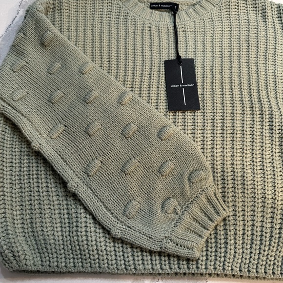 Moon & Madison Pale Green Cropped Sweater - Picture 5 of 5